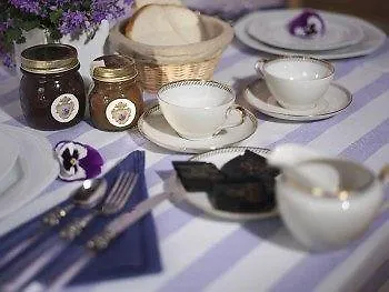 Tenuta Lonciano Bed & Breakfast